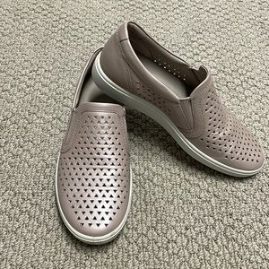 Ecco women’s flats size 38